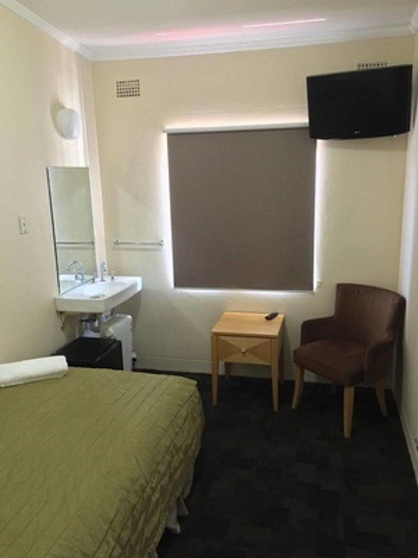 Shortland Budget Accommodation Jesmond Bagian luar foto
